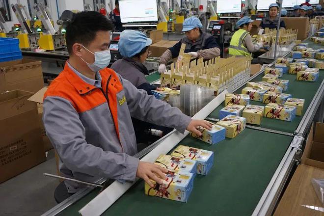 卡难求” 成爆款竟然是开化出品！pg电子游戏网站哪吒卡牌 “一(图4)